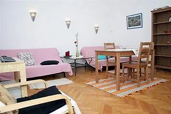Alkotmany Street Apartment Budapest Hotel