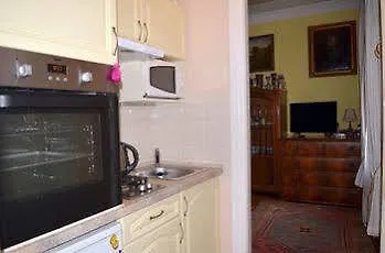 Hotel Alkotmany Street Apartment Budapest